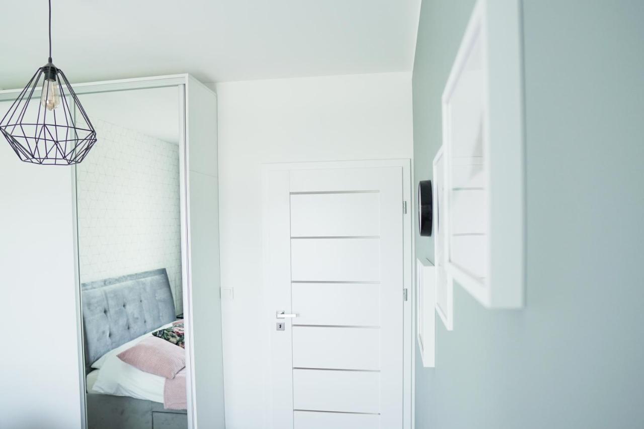 Vizzit Us Premium Apartments Warsaw Ngoại thất bức ảnh