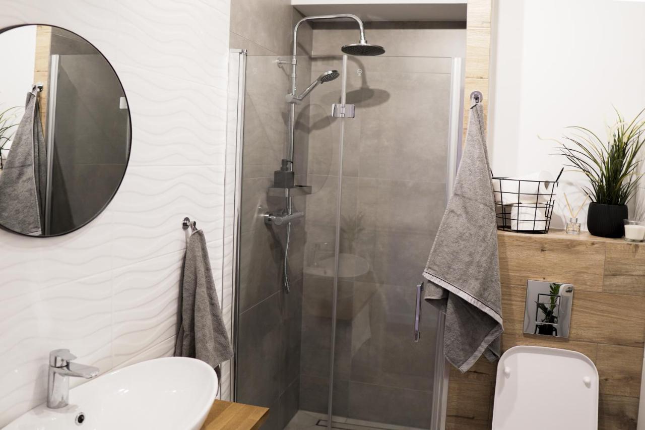 Vizzit Us Premium Apartments Warsaw Ngoại thất bức ảnh