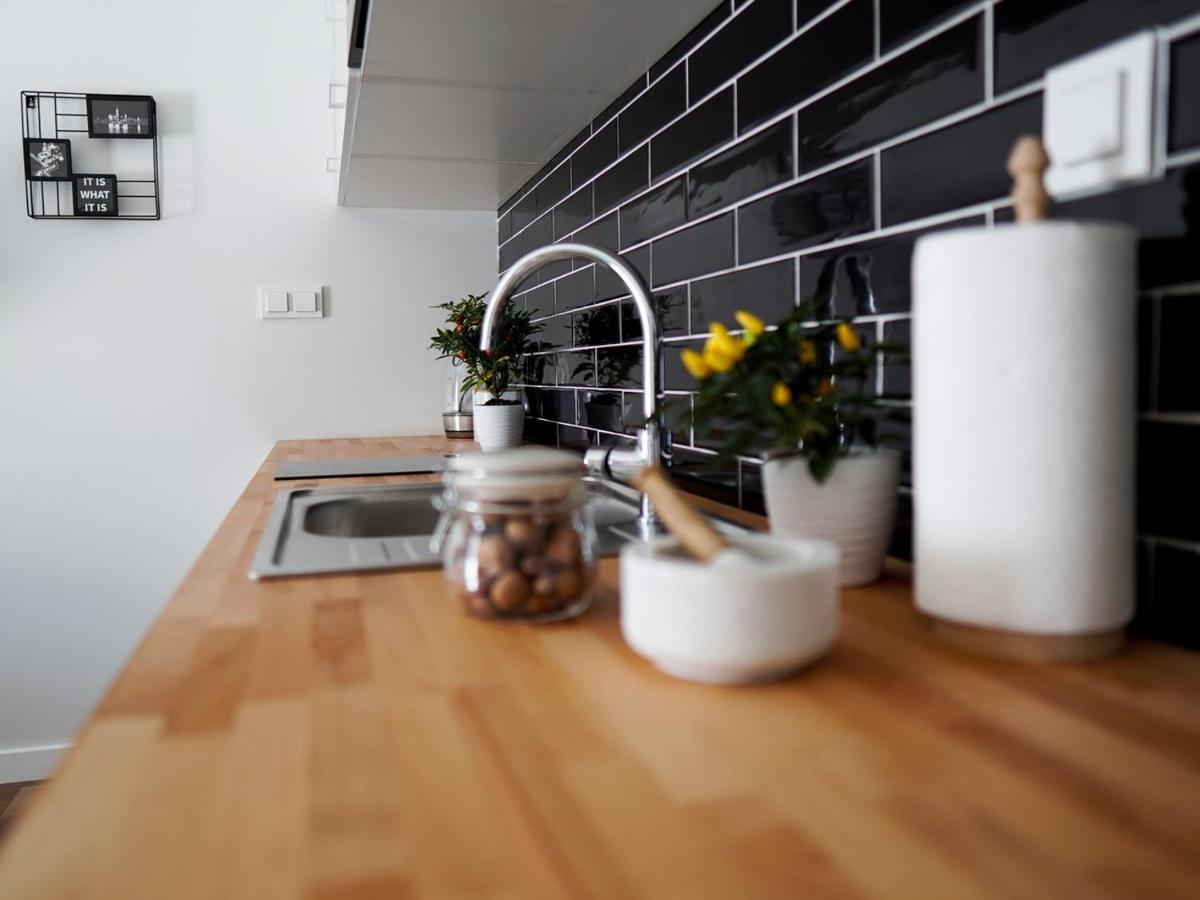 Vizzit Us Premium Apartments Warsaw Ngoại thất bức ảnh