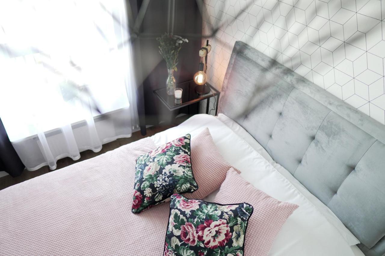Vizzit Us Premium Apartments Warsaw Ngoại thất bức ảnh